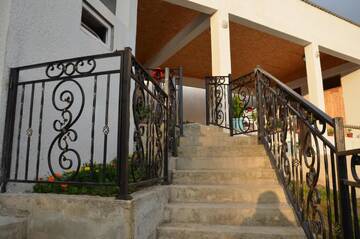 Фотографии Гостевой дом Guest House on Ardzinba 91 г. Гагра Гагрский район (Абхазия) №3 Фото Гостевой дом Guest House on Ardzinba 91 г. Гагра 3