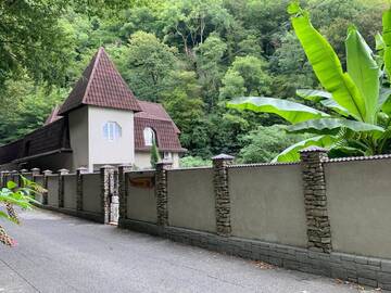 Фотографии Гостевой дом Guest House Agava on Cherkesskaya 36 г. Гагра Гагрский район (Абхазия) №2 Фото Гостевой дом Guest House Agava on Cherkesskaya 36 г. Гагра 2