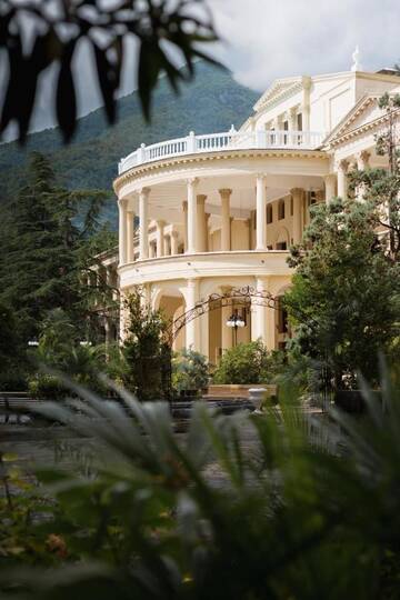 Фотографии Отель Amra Park-hotel & Spa г. Гагра Гагрский район (Абхазия) №5 Фото Отель Amra Park-hotel & Spa г. Гагра 5