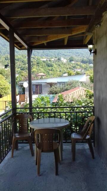 Фотографии Гостевой дом Guest House Zelenyi Dvorik г. Гагра Гагрский район (Абхазия) №3 Фото Гостевой дом Guest House Zelenyi Dvorik г. Гагра 3