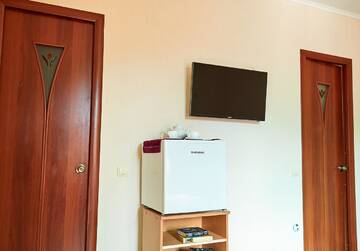 Фото номера Трехместный номер Отель Marco Club г. Гагра 4