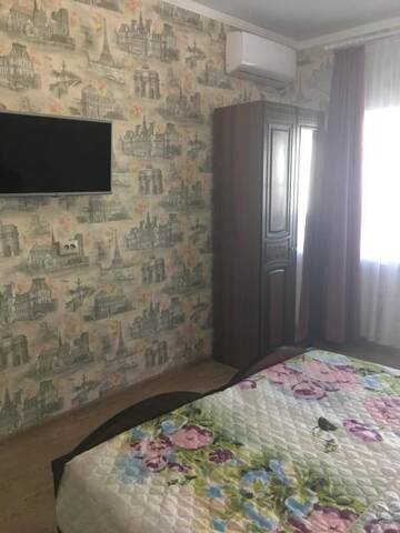 Фото номера Стандартный трехместный номер Гостевой дом Davido Hotel г. Гагра 15
