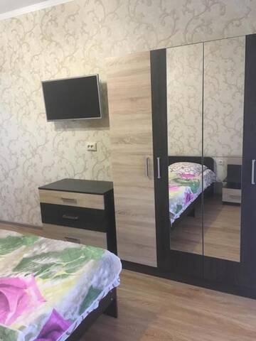 Фото номера Стандартный трехместный номер Гостевой дом Davido Hotel г. Гагра 4