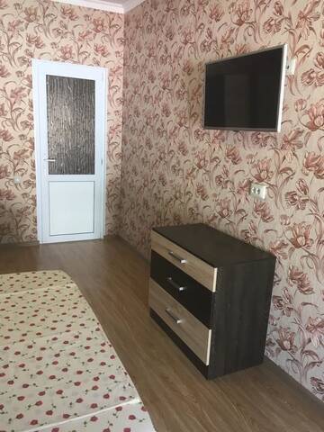 Фото номера Большой двухместный номер с 1 кроватью Гостевой дом Davido Hotel г. Гагра 2
