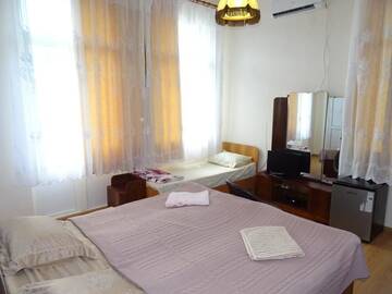 Фото номера Трехместный номер  Гостевой дом Guest House Margarita г. Гагра 3