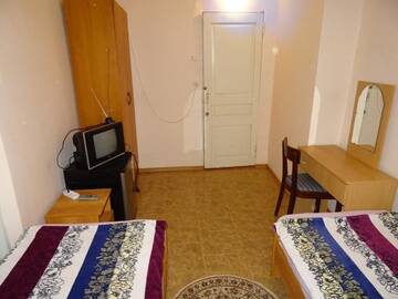Фото номера Двухместный номер с 2 отдельными кроватями Гостевой дом Guest House Margarita г. Гагра 3