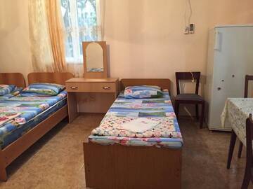 Фото номера Стандартный четырехместный номер Гостевой дом Guest House Margarita г. Гагра 3