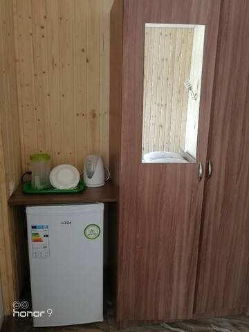 Фото номера Двухместный номер с двуспальной кроватью и дополнительной кроватью Гостевой дом Гостевой дом Орхидея г. Гагра 6