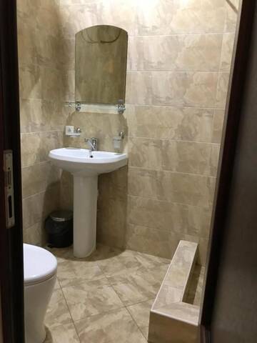 Фото номера Просторный двухместный номер с 2 отдельными кроватями Отель Hotel Sea г. Гагра 30