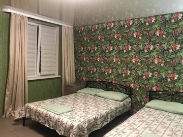 Фото номера Классический четырехместный номер Гостевой дом Guest house Четыре Сезона г. Гагра 4