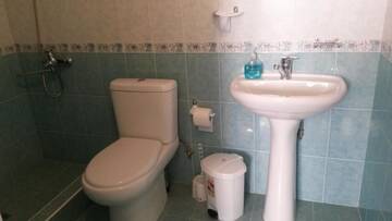 Фото номера Двухместный номер с 2 отдельными кроватями Гостевой дом Guest house ARIOZO - GAGRA &amp; R.A. г. Гагра 6