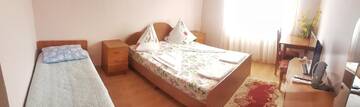 Фото номера Стандартный трехместный номер Мини-отель Mini-hotel Timur г. Гагра 2