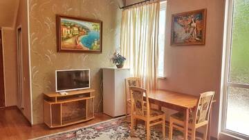 Фото номера Семейный люкс с балконом Мини-отель Mini-hotel Timur г. Гагра 5
