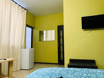 Фото номера Трехместный номер Гостевой дом Guest house on Prospect Vladislava Ardzinba г. Гагра 7