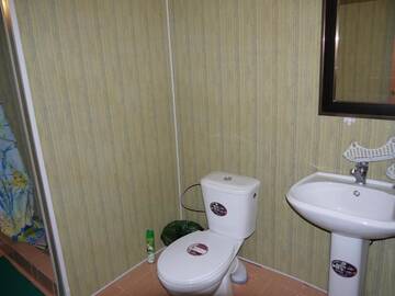 Фото номера Бюджетный трехместный номер Отель River Hotel г. Гагра 8