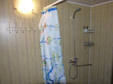 Фото номера Бюджетный трехместный номер Отель River Hotel г. Гагра 10
