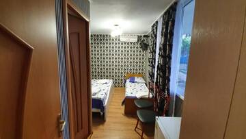 Фото номера Трехместный номер Отель River Hotel г. Гагра 6