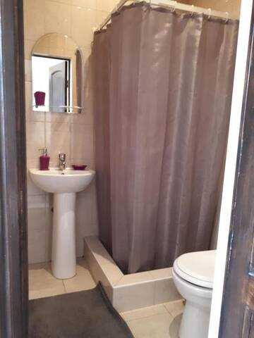 Фото номера Двухместный номер Standard с красивым видом из окна Гостевой дом Guest House Agava on Cherkesskaya 36 г. Гагра 5