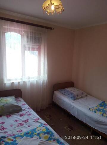 Фото номера Бюджетный трехместный номер Гостевой дом Guest House Mihalych г. Гагра 3