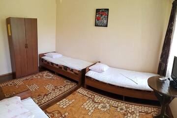 Фото номера Стандартный трехместный номер Гостевой дом Guest house Nikolay г. Гагра 4