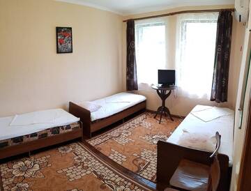 Фото номера Стандартный трехместный номер Гостевой дом Guest house Nikolay г. Гагра 3
