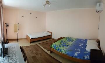 Фото номера Роскошный трехместный номер Гостевой дом Guest house Nikolay г. Гагра 7