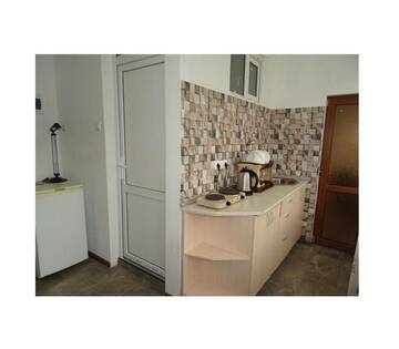 Фото номера Четырехместный номер с балконом Гостевой дом Guest House Zelenyi Dvorik г. Гагра 4