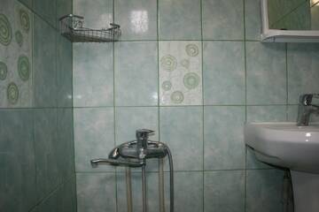 Фото номера Трехместный номер «Комфорт» с душем Гостевой дом Guest House TeyMiya г. Гагра 2