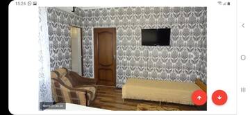 Фото номера Трехместный номер с собственной ванной комнатой Гостевой дом Dispina Guest House г. Гагра 2