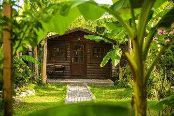 Фото номера Коттедж с 1 спальней Комплексы для отдыха с коттеджами/бунгало Cottages in Gagra г. Гагра 12