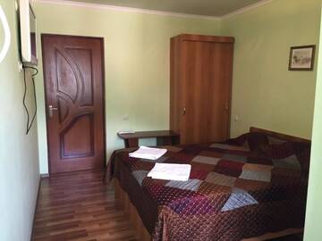 Фото номера Стандартный двухместный номер с 1 кроватью Мини-отель Green Guest house г. Гагра 5