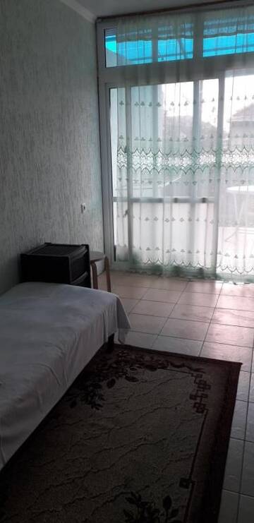 Фото номера Апартаменты с террасой Гостевой дом Guest House Sakura г. Гагра 4