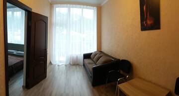 Фото номера Семейный люкс с балконом Гостевой дом Guest House Polet Chayki г. Гагра 6