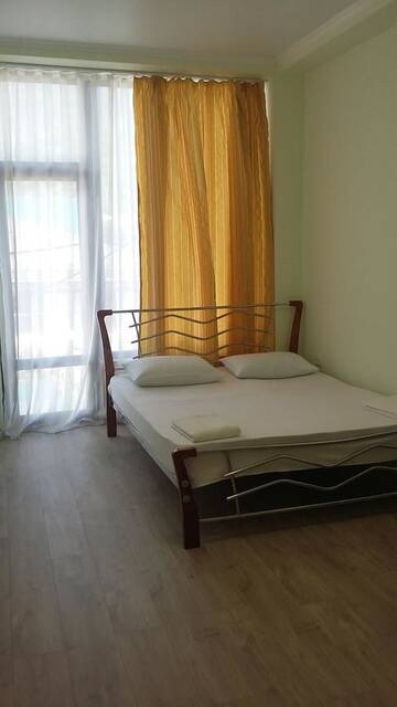 Фото номера Четырехместный номер с видом на горы Гостевой дом Guest House Polet Chayki г. Гагра 2