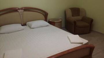 Фото номера Трехместный номер Гостевой дом Guest House Polet Chayki г. Гагра 10