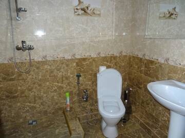 Фото номера Роскошный четырехместный номер Гостевой дом Guest House Polet Chayki г. Гагра 4
