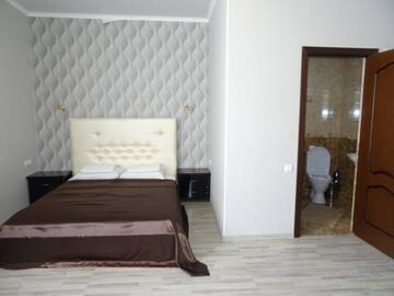 Фото номера Роскошный четырехместный номер Гостевой дом Guest House Polet Chayki г. Гагра 5