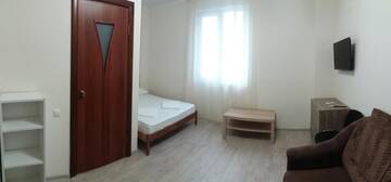 Фото номера Четырехместный номер с видом на горы Гостевой дом Guest House Polet Chayki г. Гагра 4
