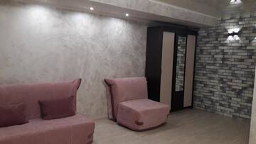 Фото номера Семейный номер с террасой Мини-отель Gnezdo Beloy Sovy Mini Hotel г. Гагра 2