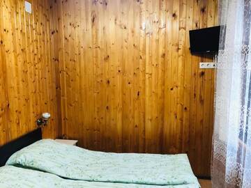 Фото номера Двухместный номер с 1 кроватью и балконом, вид на море Гостевой дом Отдых у Анаиды г. Гагра 25