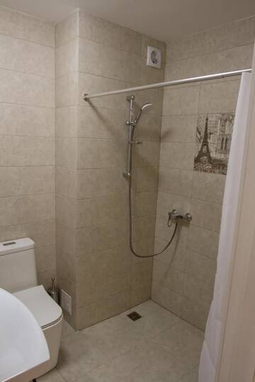 Фото номера Двухместный номер с 1 кроватью и балконом Отель RIT Hotel г. Гагра 9