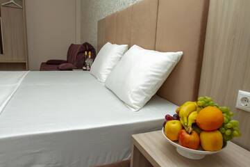 Фото номера Трехместный номер с балконом Отель RIT Hotel г. Гагра 2