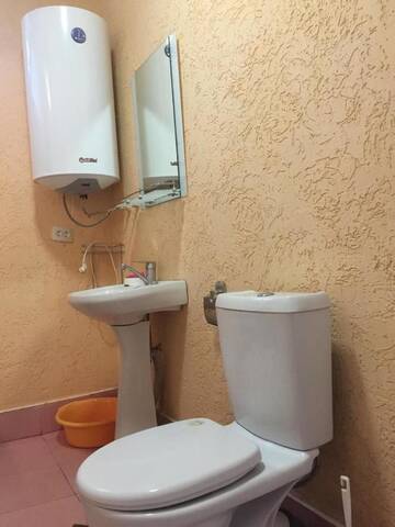 Фото номера Люкс с террасой Гостевой дом Abkhazkiy dvorik г. Гагра 5