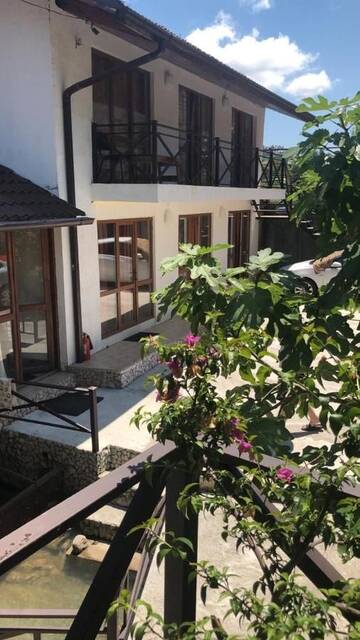 Фото номера Cемейный номер с собственной ванной комнатой Гостевой дом Bliss Guesthouse г. Гагра 6