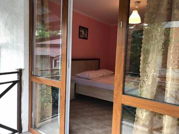 Фото номера Большой двухместный номер с 1 кроватью Гостевой дом Bliss Guesthouse г. Гагра 3