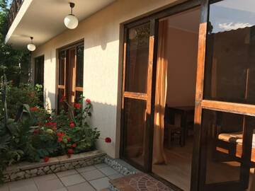 Фото номера Большой двухместный номер с 1 кроватью Гостевой дом Bliss Guesthouse г. Гагра 10