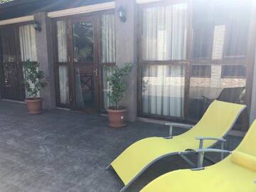 Фото номера Cемейный номер с собственной ванной комнатой Гостевой дом Bliss Guesthouse г. Гагра 5