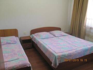 Фото номера Стандартный трехместный номер Гостевой дом Guest House У Маргариты г. Гагра 14
