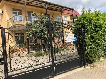 Фото номера Четырехместный номер с душем Гостевой дом В гостях у Кристины г. Гагра 21