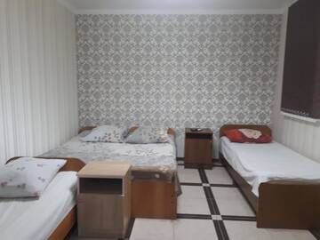 Фото номера Четырехместный номер &quot;Комфорт&quot; Гостевой дом U morya Guesthouse г. Гагра 2